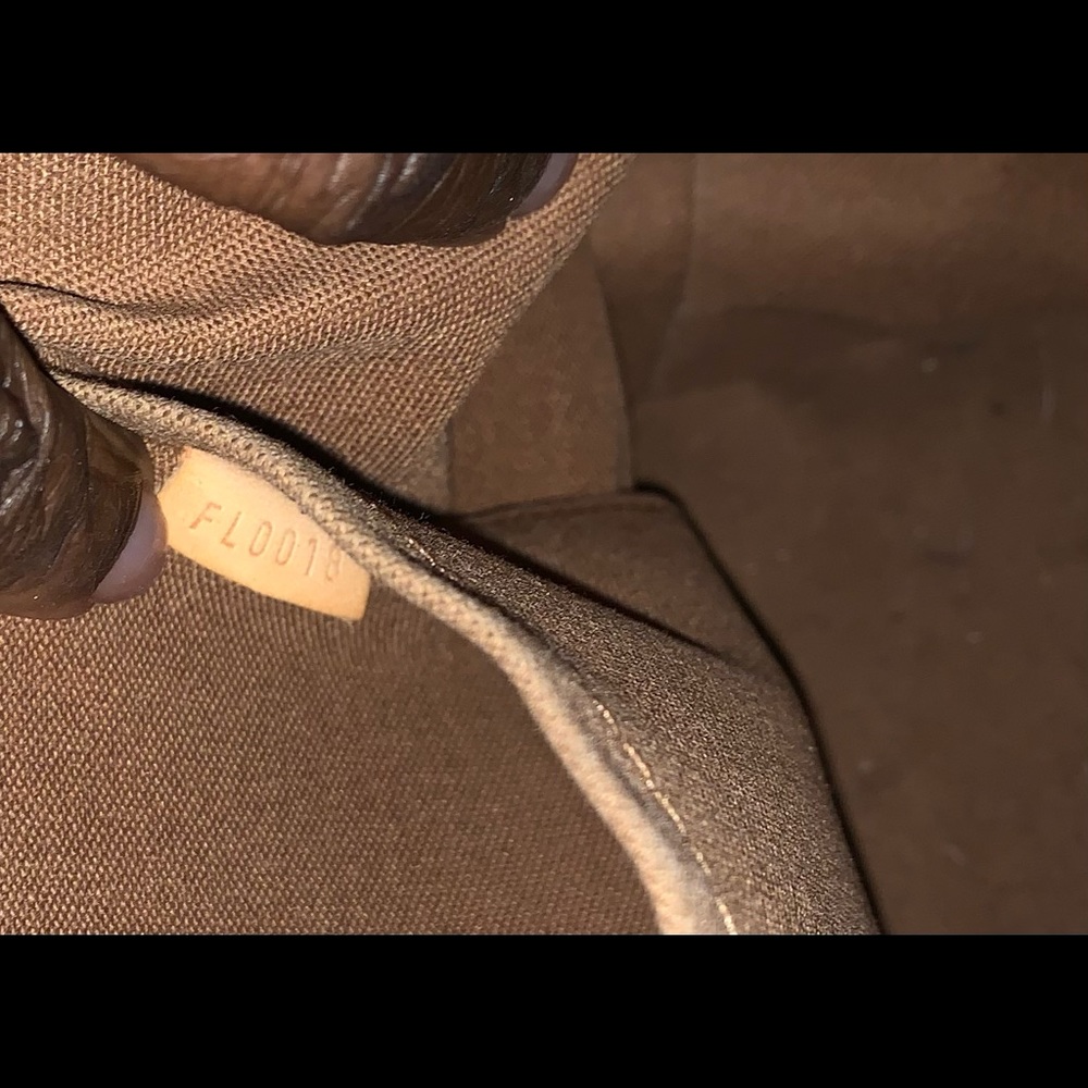 Louis Vuitton Lockit Horizontal - Picture 7 of 13
